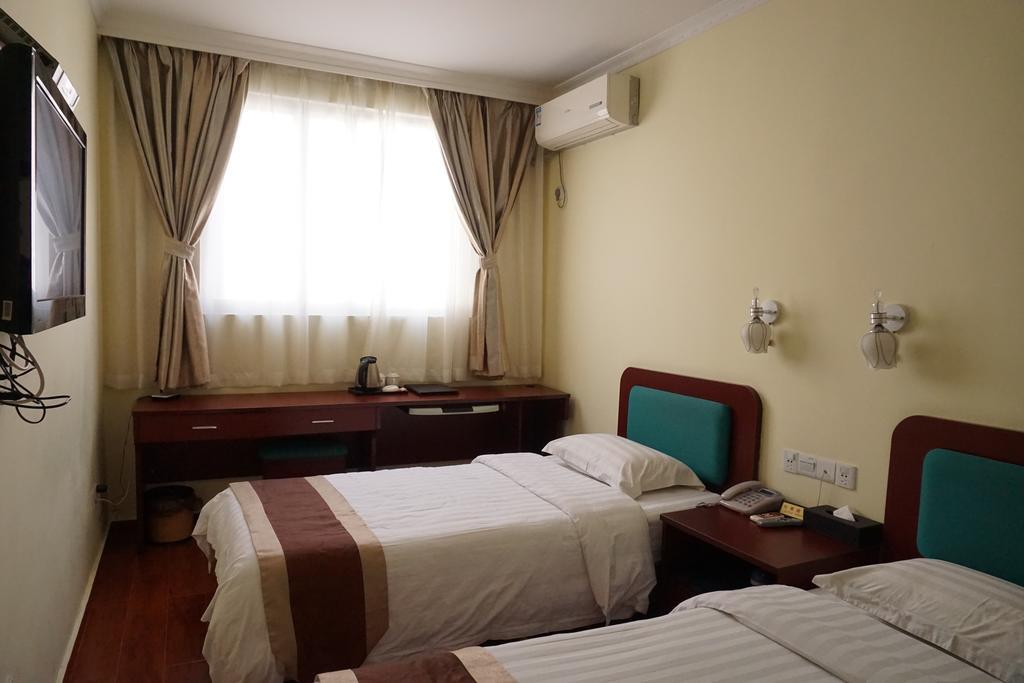 Guangdong Oversea Chinese Hotel Γκουανγκζού Δωμάτιο φωτογραφία